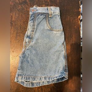moda ativa, vintage lightwash mid thigh length shorts